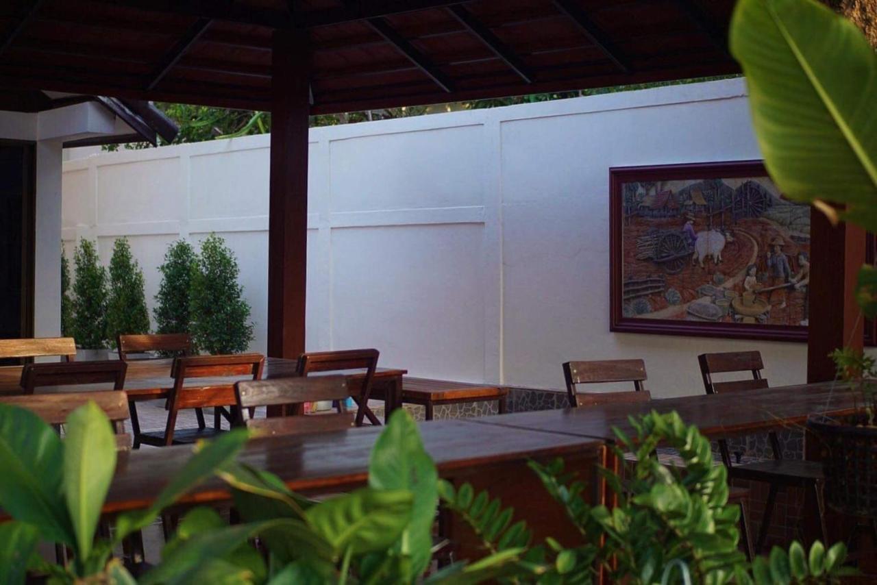 Punyin Hotel Inthanon -ปั้นหยิ่น โฮเทล Csomthong Kültér fotó